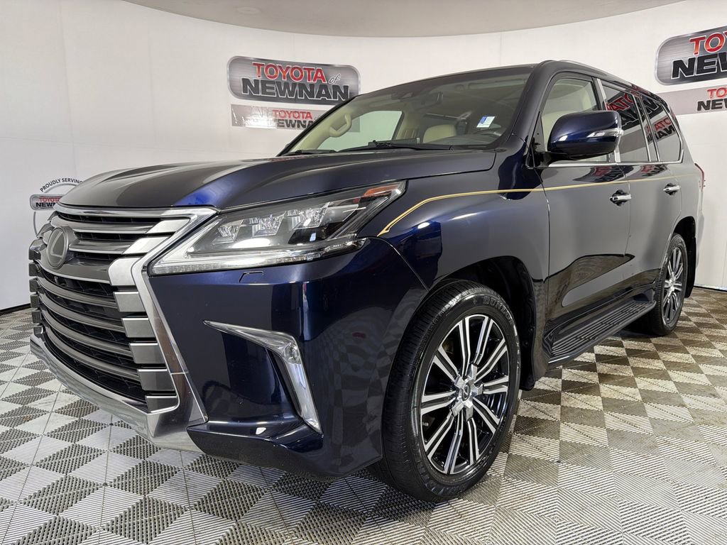 Used 2019 Lexus LX 570 4WD w/ Luxury Package image 9