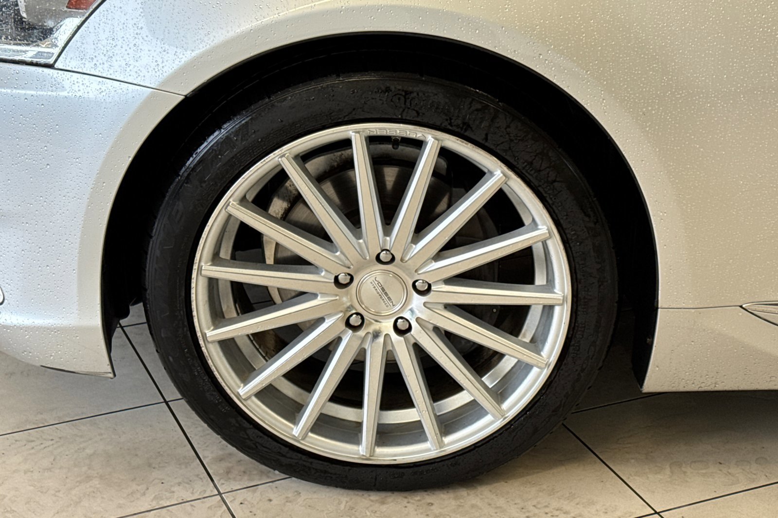 Used 2013 Lexus LS 460 w/ Comfort Pkg image 26