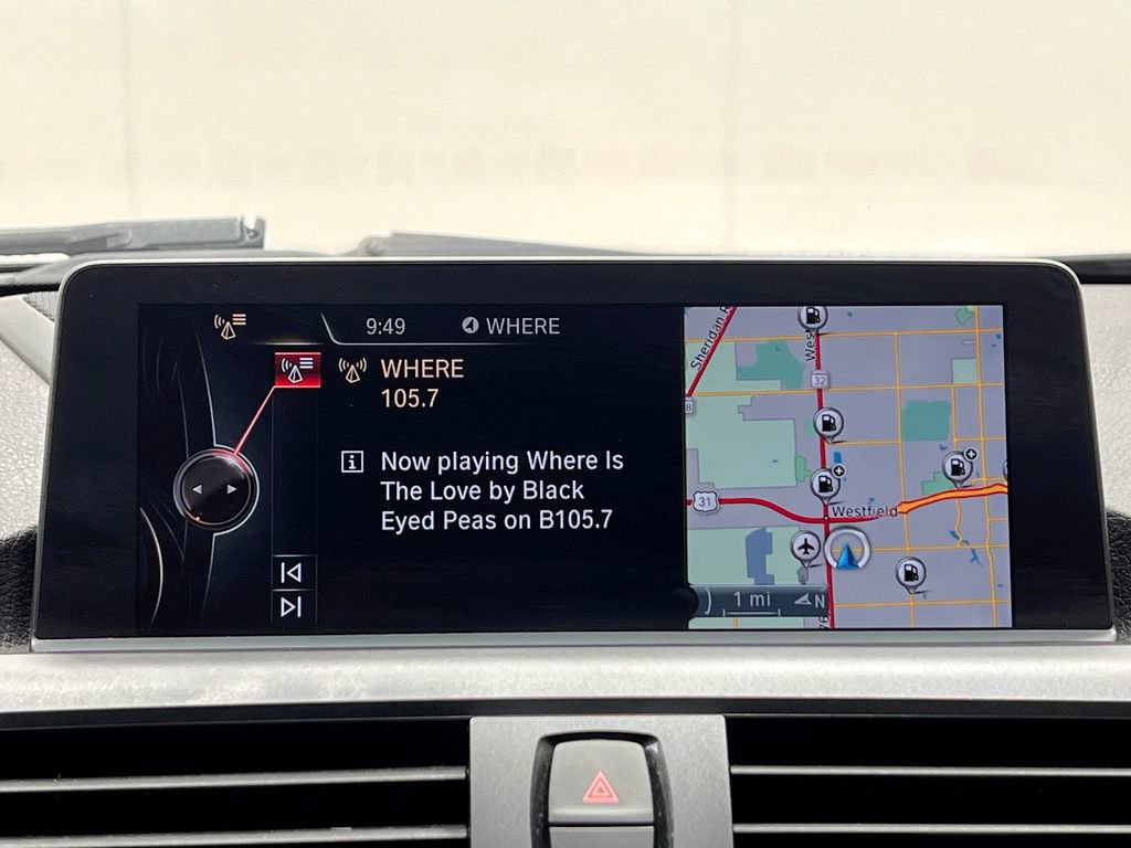 Used 2016 BMW M235i Convertible RWD image 23