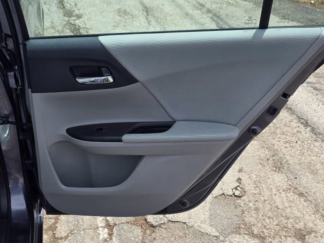 Used 2017 Honda Accord LX image 14