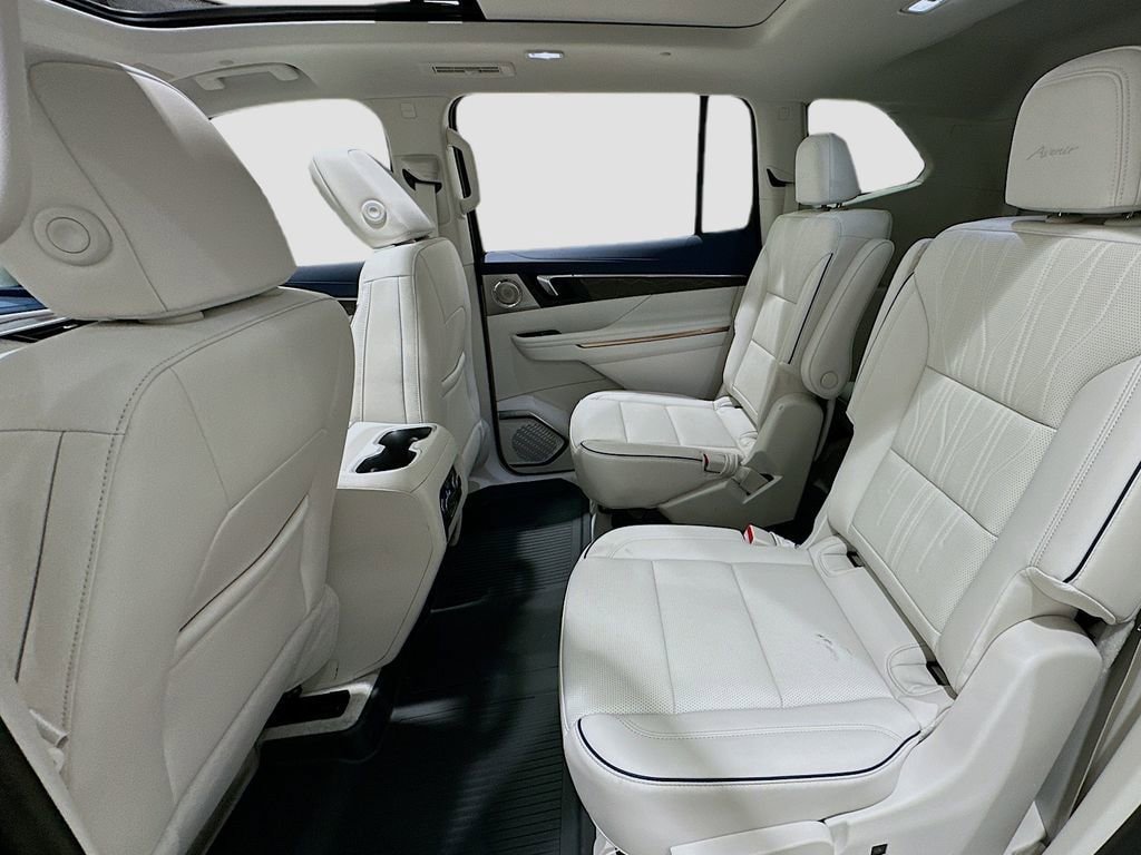 New 2026 Buick Enclave Avenir w/ Super Cruise Package AWD/4WD image 28