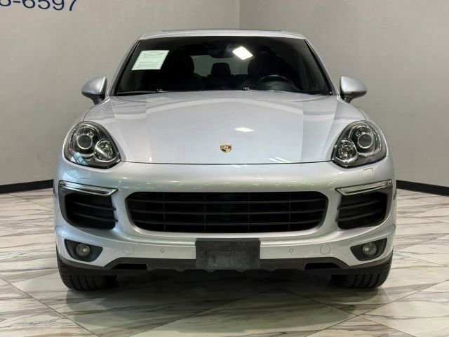 Used 2017 Porsche Cayenne Platinum Edition AWD/4WD image 3