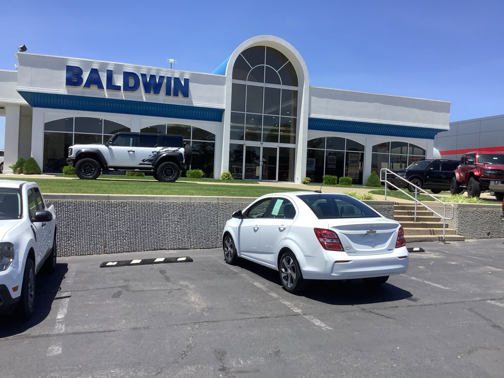 Used 2020 Chevrolet Sonic Premier FWD image 5