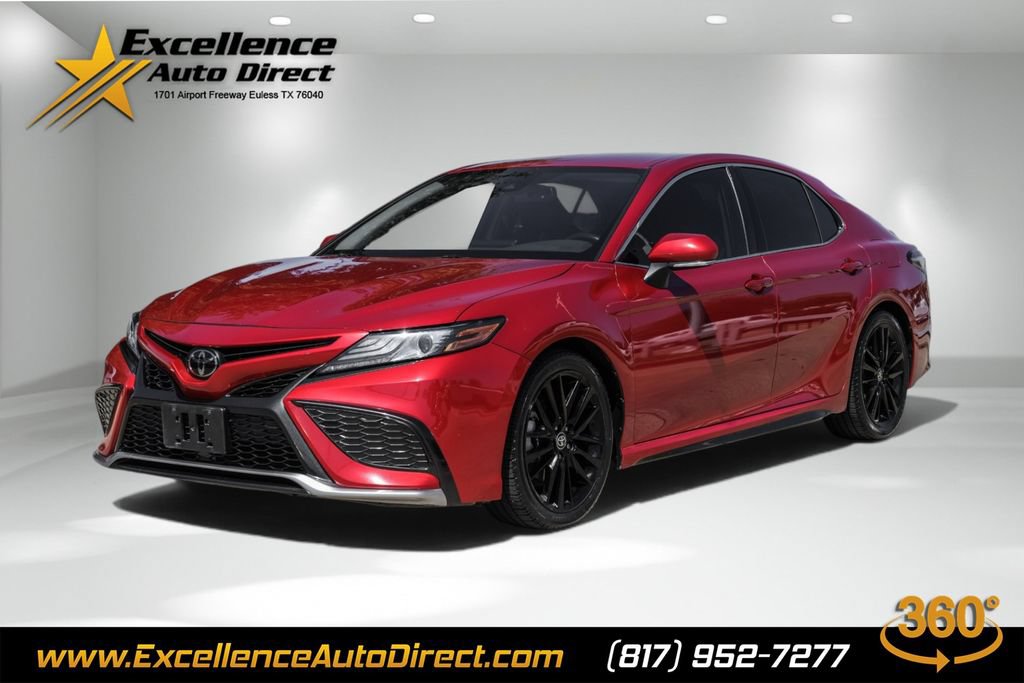 Used 2022 Toyota Camry XSE FWD image 1