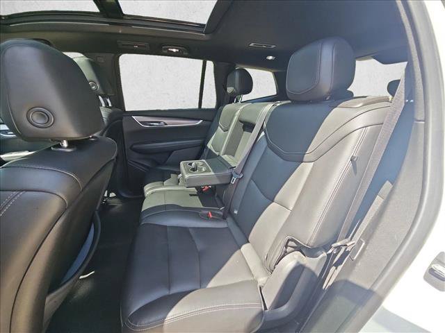 Used 2022 Cadillac XT6 Luxury FWD image 14