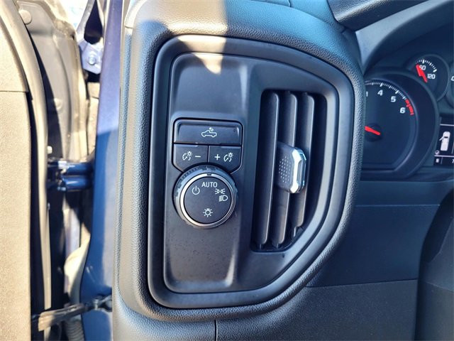 Used 2022 Chevrolet Silverado 1500 Custom image 19