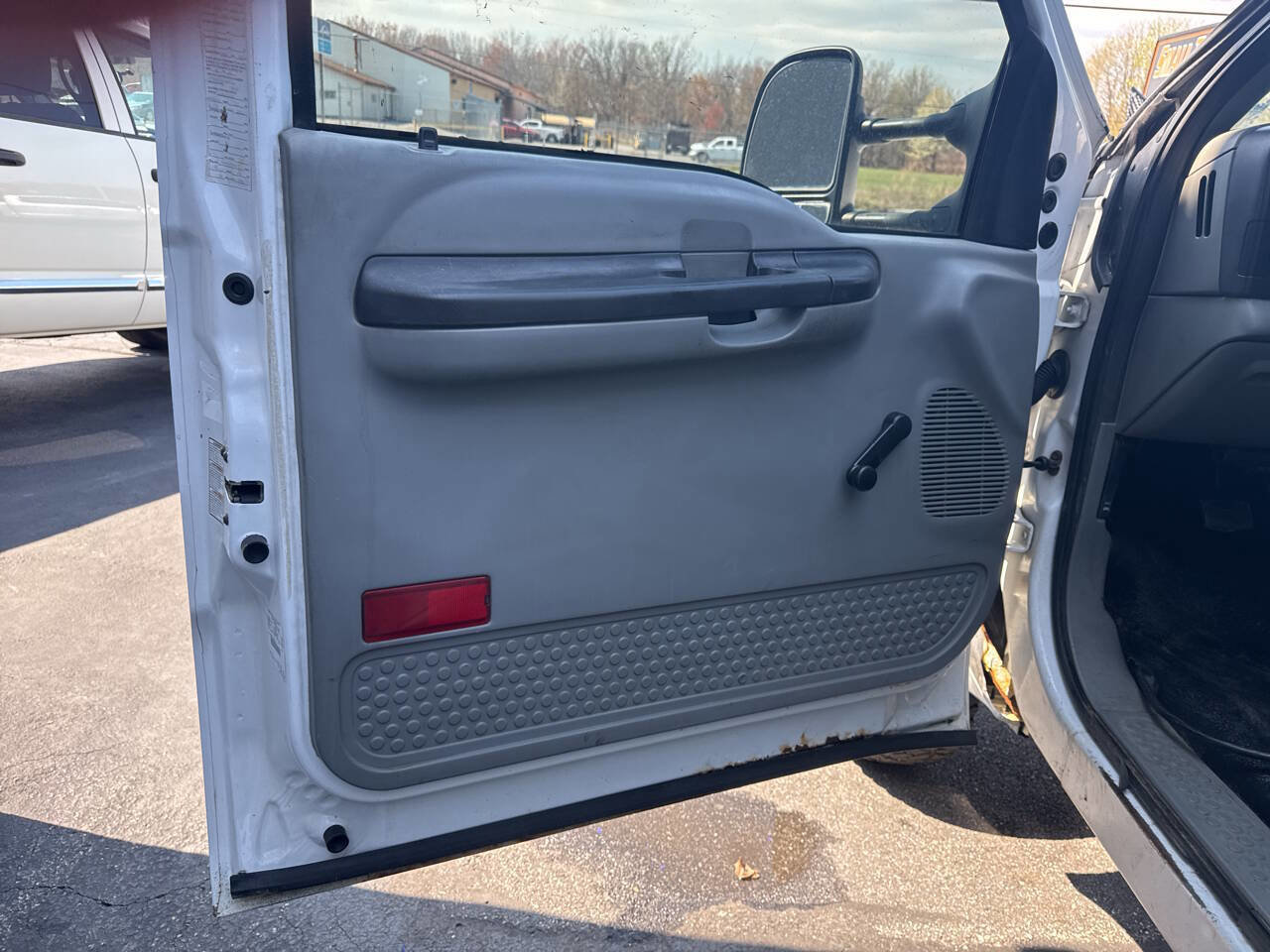 Used 2005 Ford F350 4x4 Regular Cab DRW Super Duty image 14