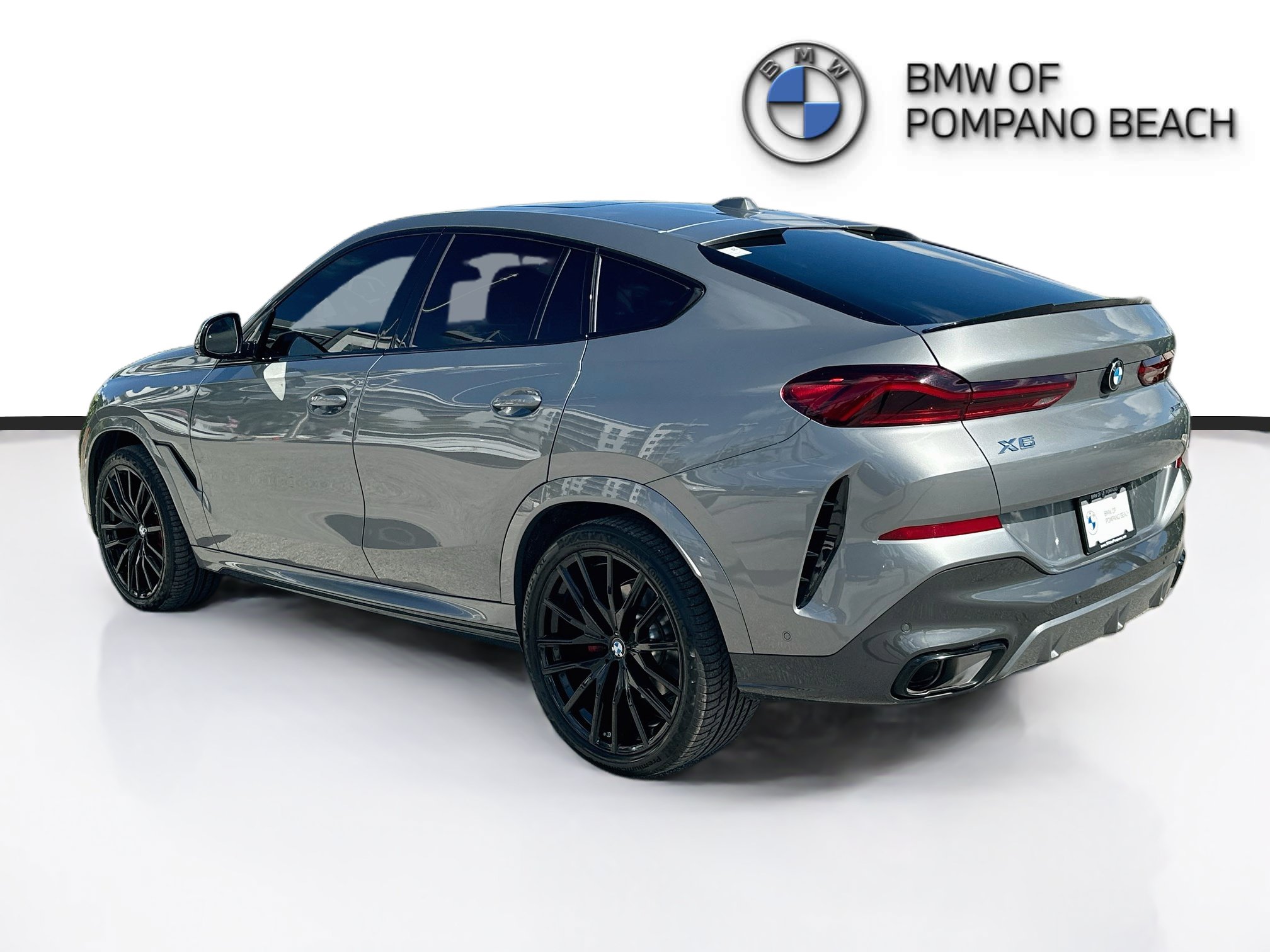 Used 2026 BMW X6 xDrive40i w/ Climate Comfort Package AWD/4WD image 5