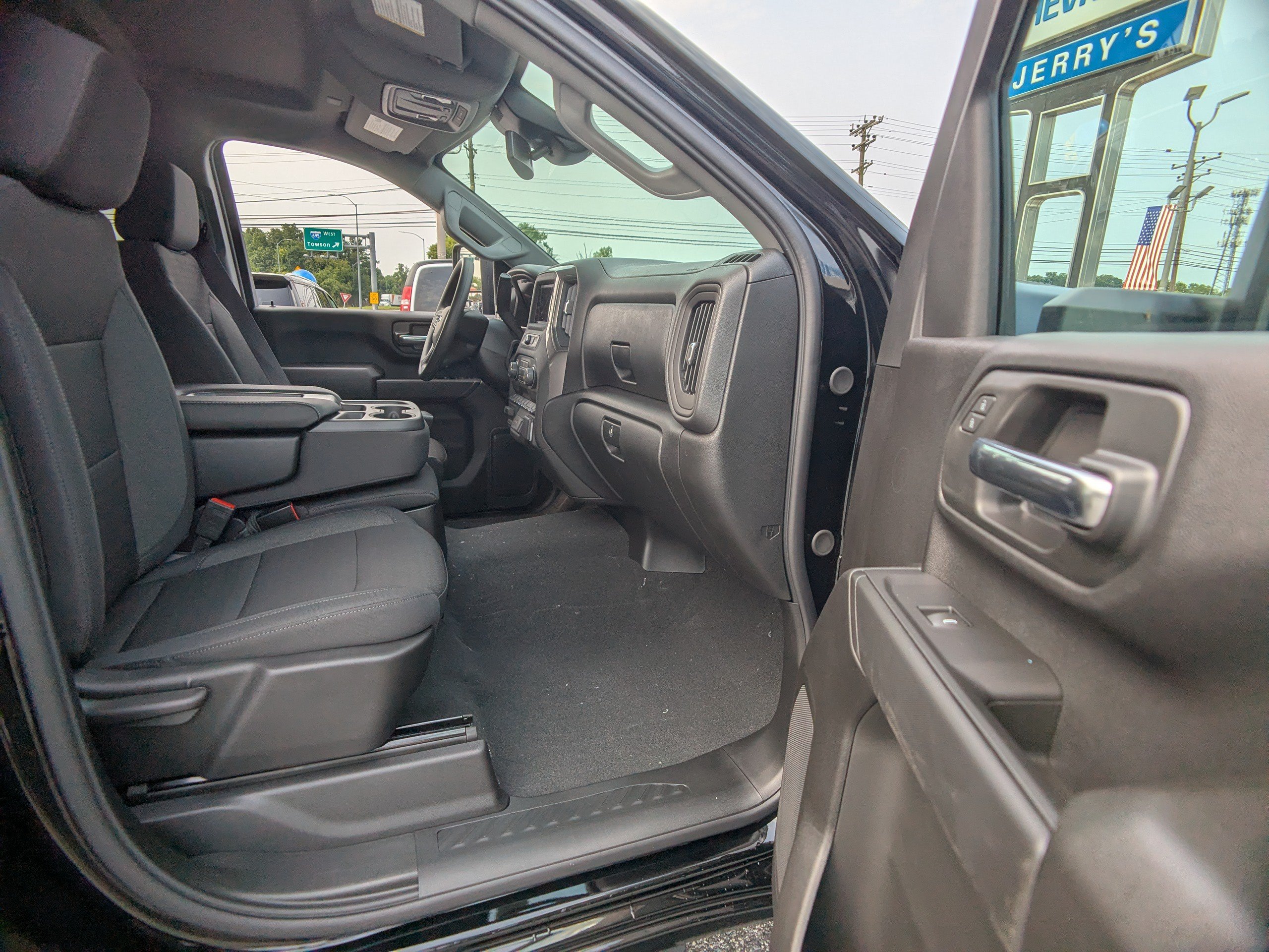 New 2026 Chevrolet Silverado 2500 Custom w/ Custom Value Package AWD/4WD image 10