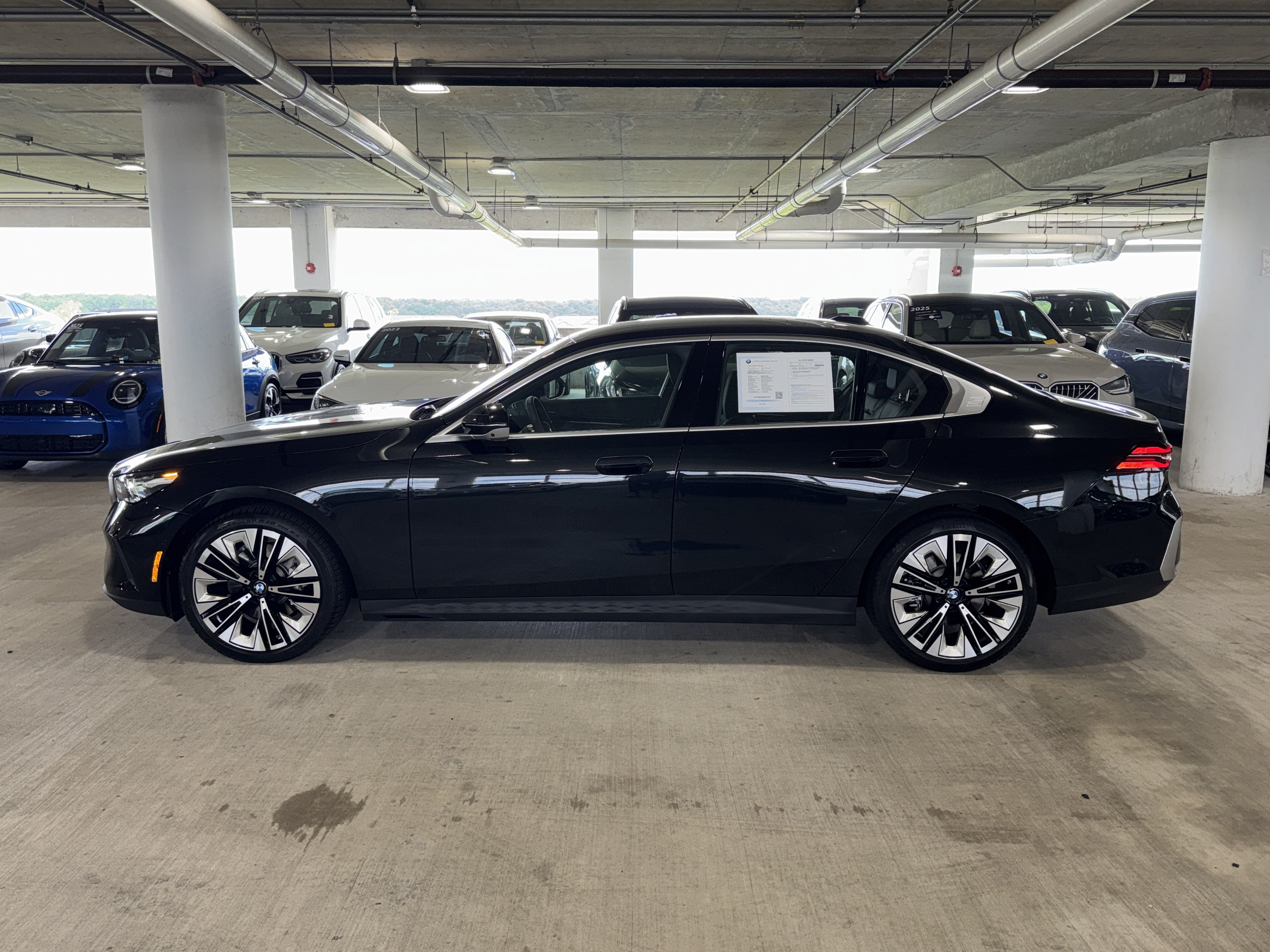 Used 2026 BMW 530i RWD image 5