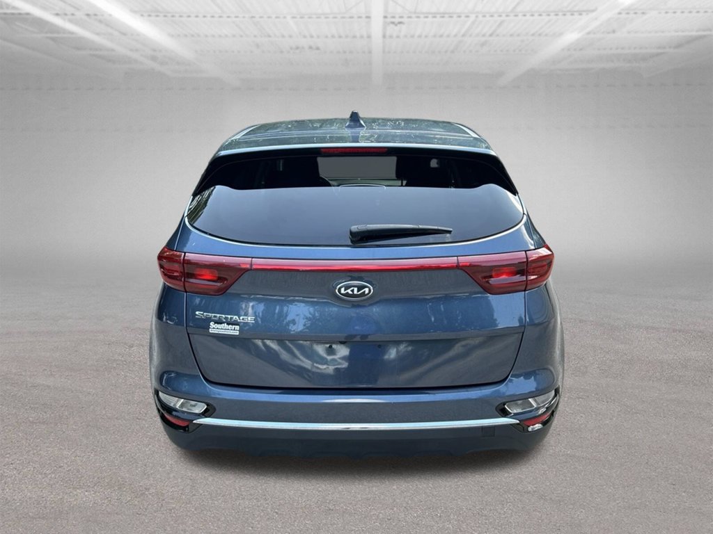 Used 2022 Kia Sportage LX AWD/4WD image 4