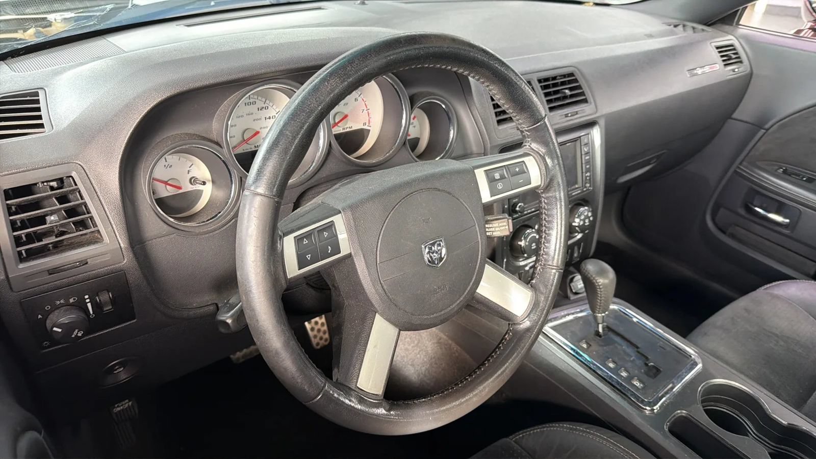 Used 2009 Dodge Challenger SRT8 RWD image 18
