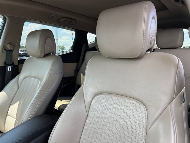 Used 2016 Hyundai Santa Fe Sport 2.0T w/ Option Group 05 AWD/4WD image 23