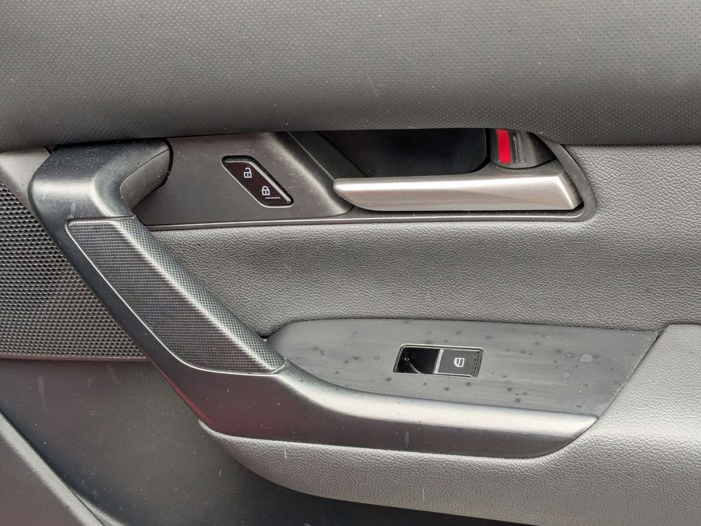 Used 2025 MAZDA CX-50 AWD 2.5 S w/ Premium Package image 32