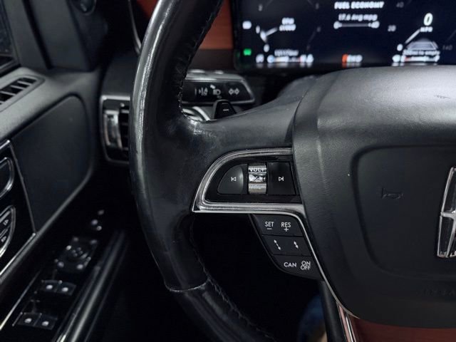 Used 2020 Lincoln Navigator L Reserve AWD/4WD image 35