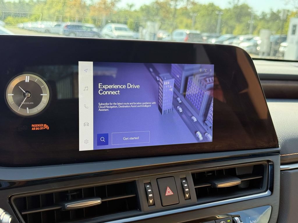 Used 2025 Lexus ES 350 w/ Premium Package FWD image 11