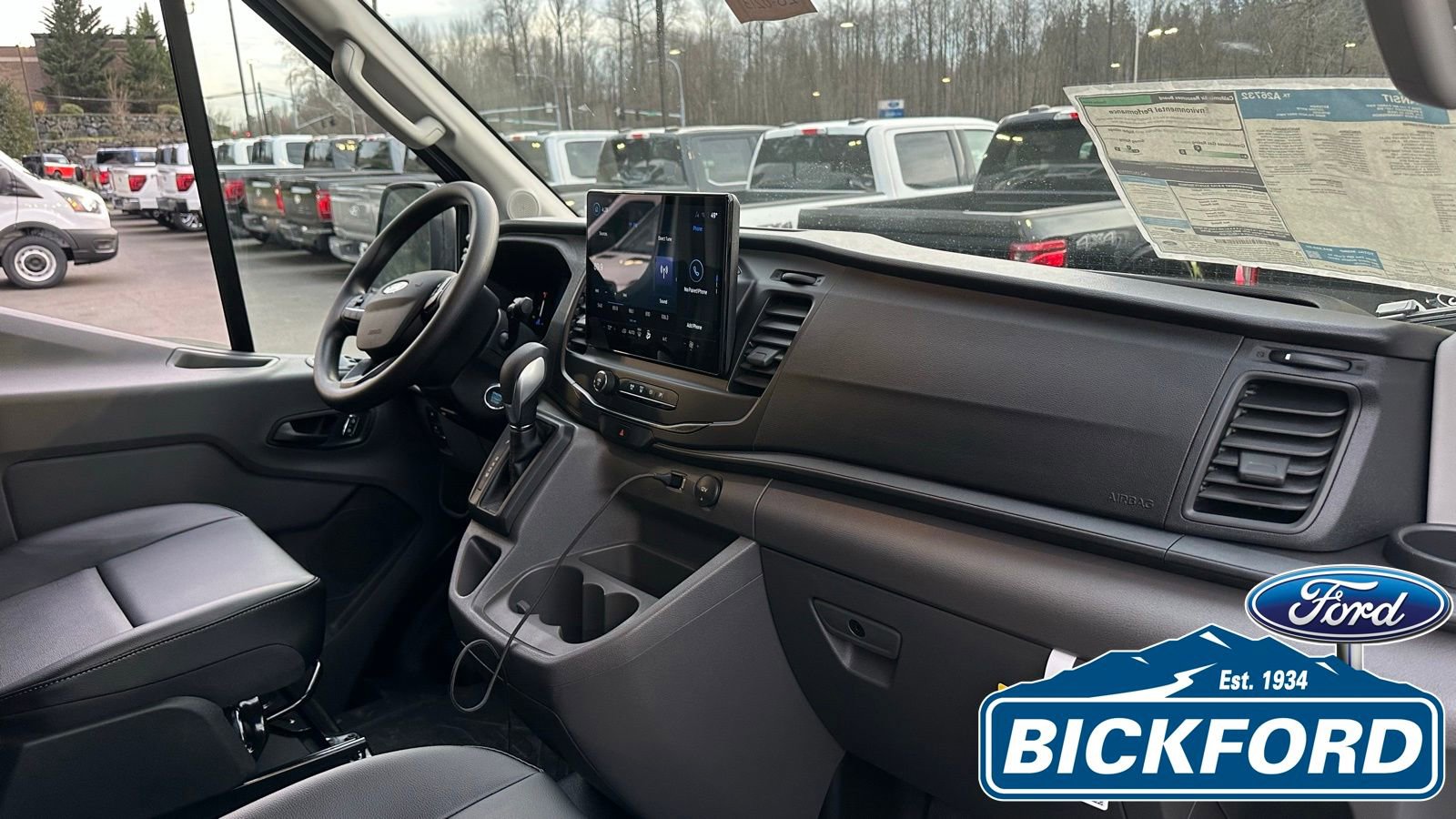 New 2026 Ford Transit 150 148 Medium Roof w/ Load Area Protection Package RWD image 16