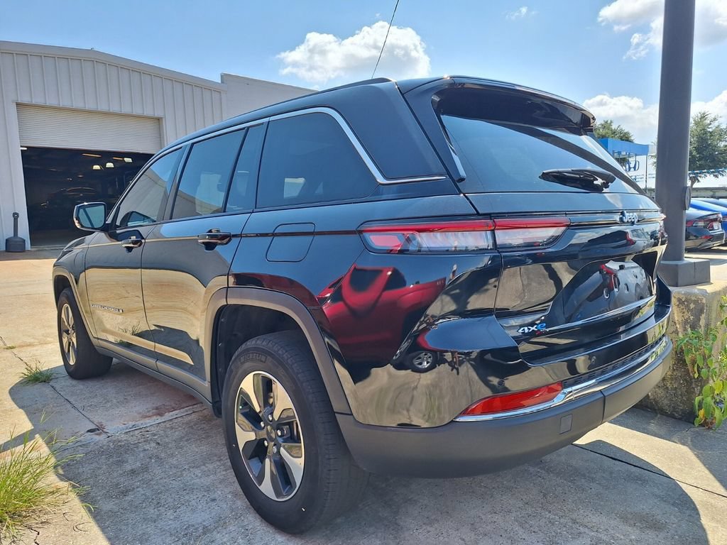 Used 2024 Jeep Grand Cherokee Limited 4xe AWD/4WD image 5