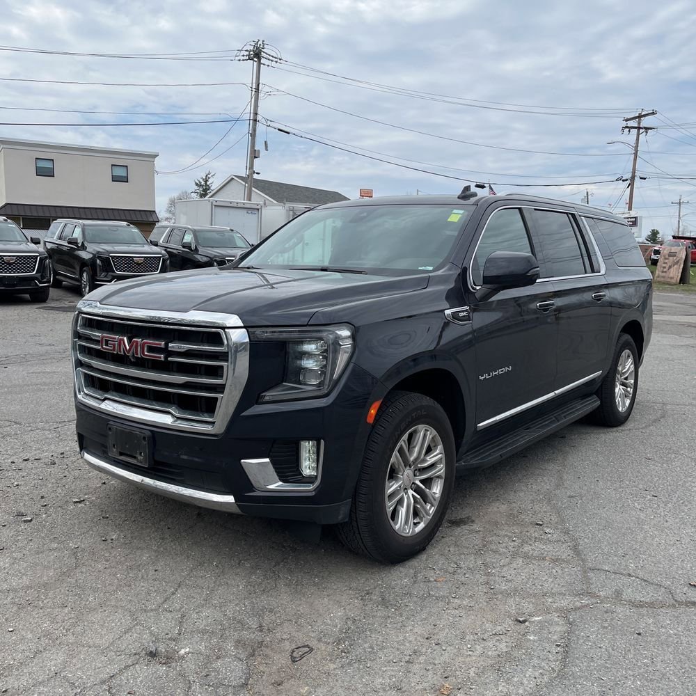 Used 2021 GMC Yukon XL SLT w/ SLT Premium Package AWD/4WD image 2