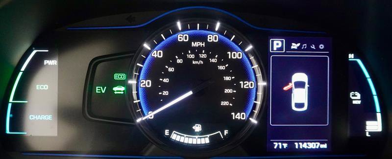 Used 2019 Hyundai Ioniq Plug-In Hybrid image 13