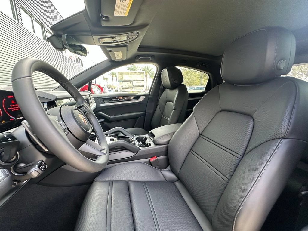 Used 2026 Porsche Cayenne Coupe AWD/4WD image 5