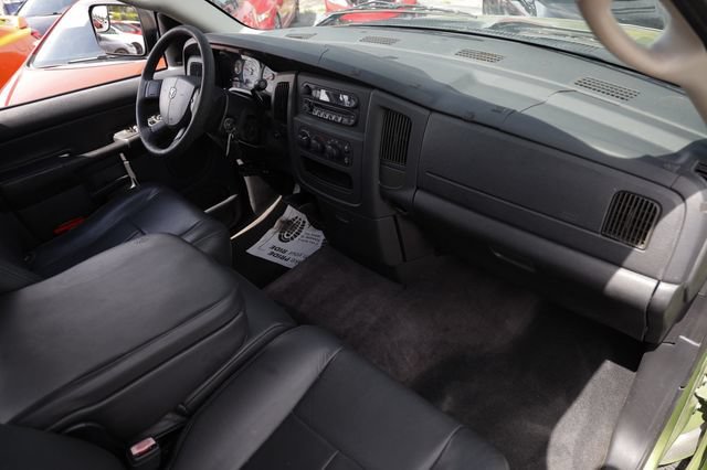 Used 2004 Dodge Ram 2500 Truck SLT w/ Trailer Tow Group RWD image 19