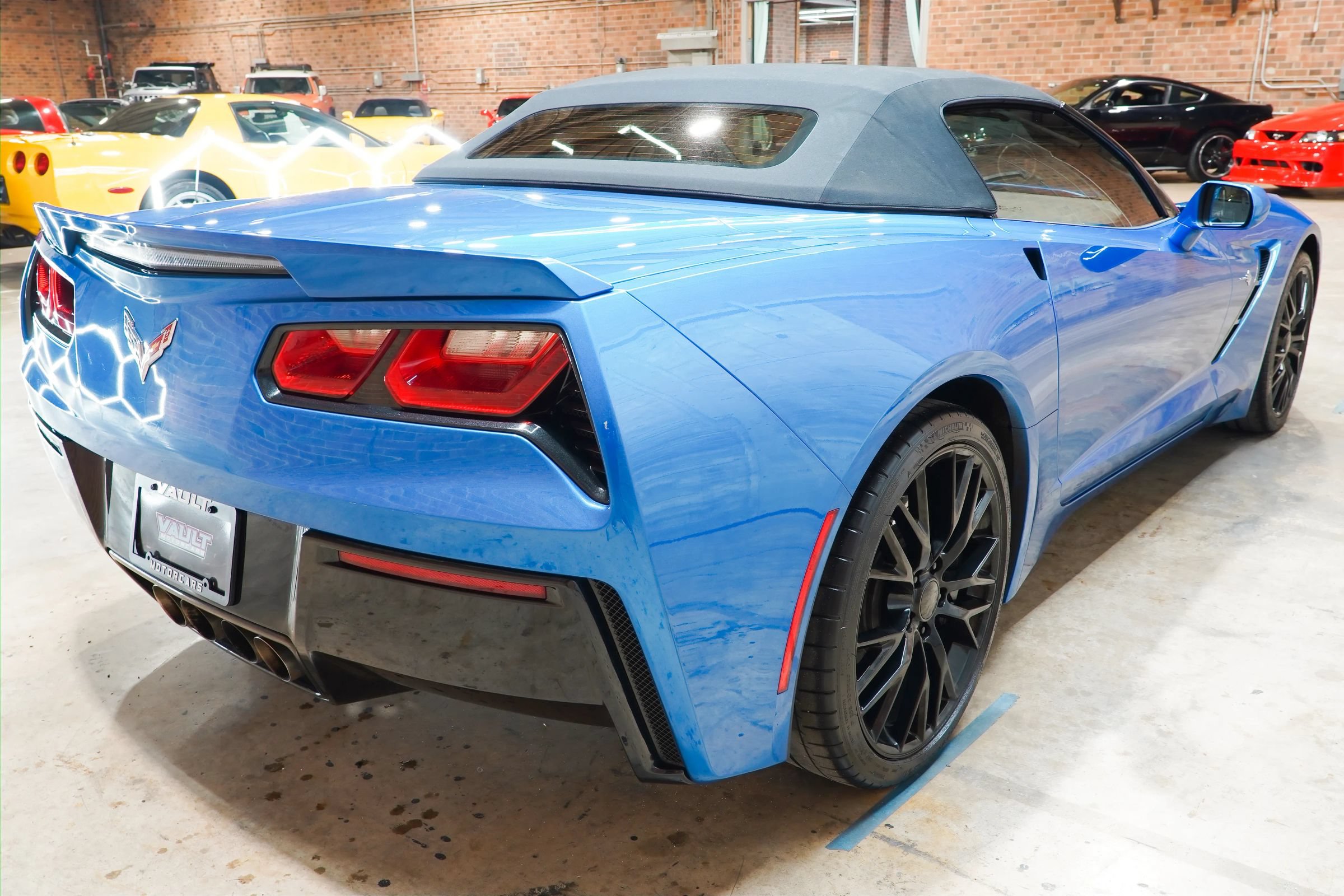 Used 2014 Chevrolet Corvette Stingray Convertible w/ 3LT Preferred Equipment Group RWD image 18