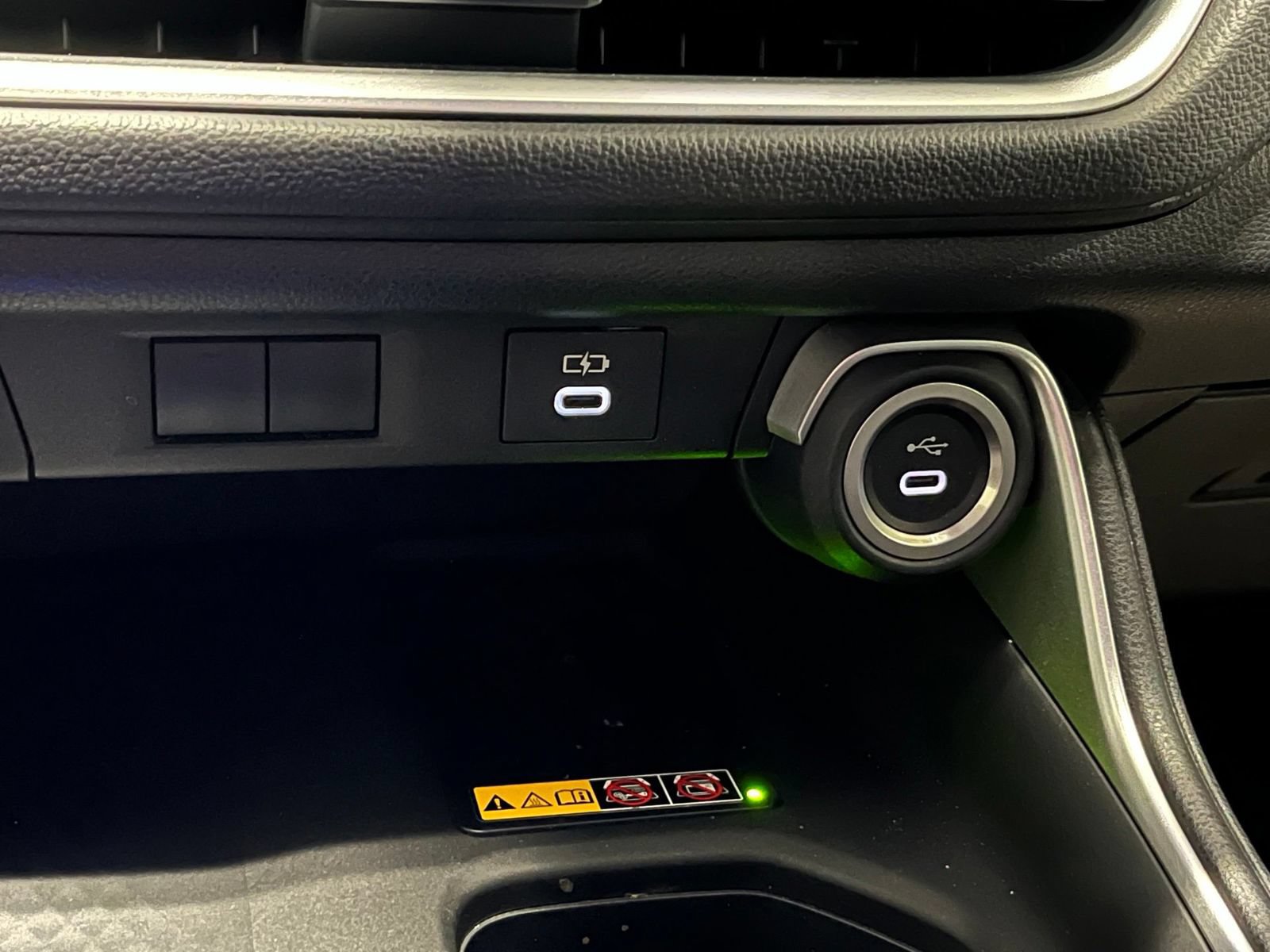 Used 2024 Toyota Grand Highlander AWD Hybrid image 24