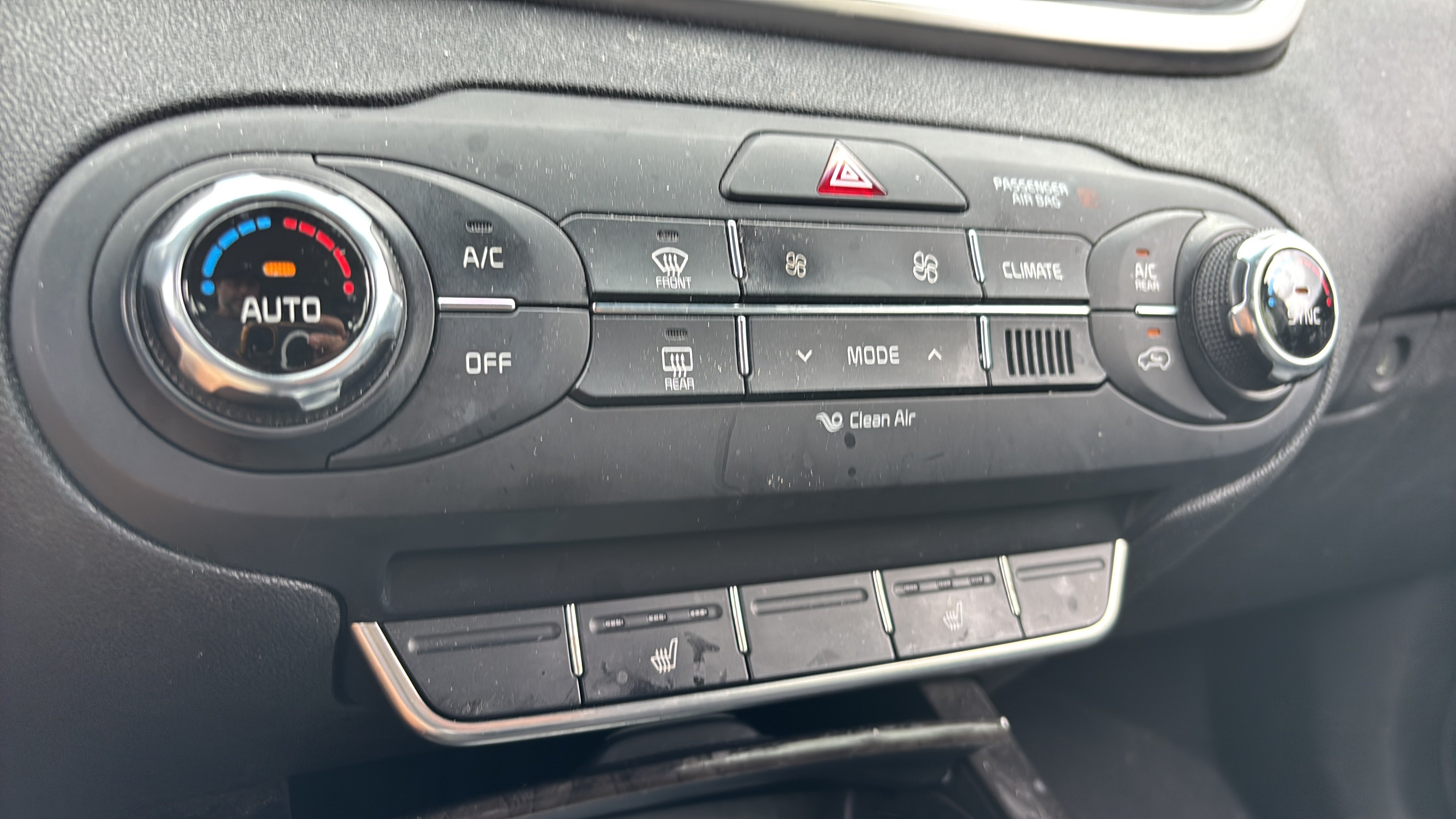 Used 2018 Kia Sorento EX w/ EX Advanced Touring Package FWD image 20