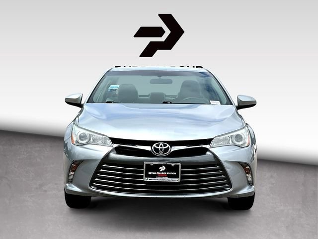 Used 2017 Toyota Camry LE image 3