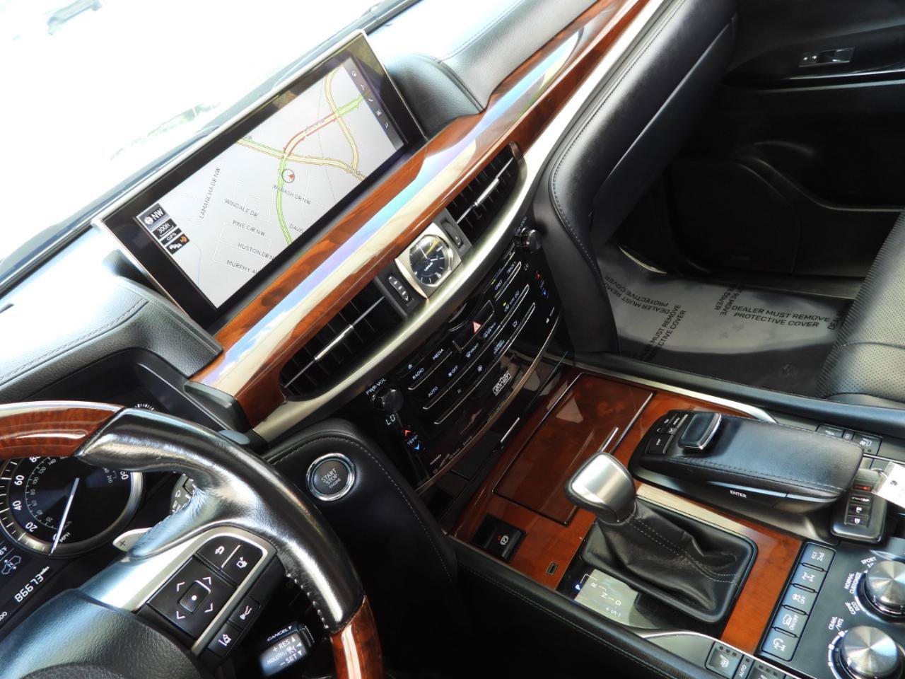 Used 2016 Lexus LX 570 4WD w/ 3rd Row & Luxury Pkg image 85