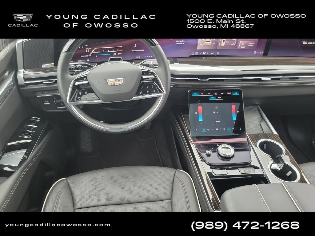 Used 2025 Cadillac Escalade Premium Luxury AWD/4WD image 27