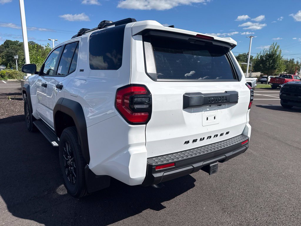New 2026 Toyota 4Runner SR5 AWD/4WD image 13