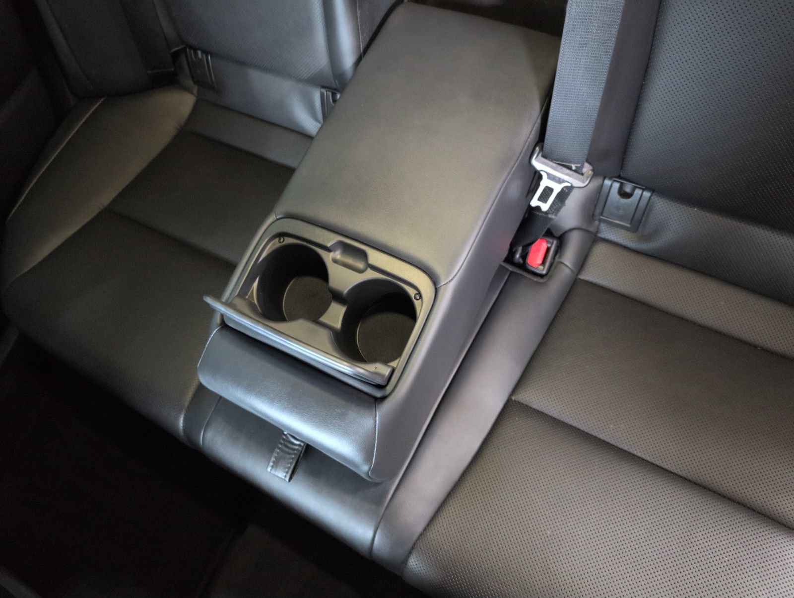 Certified 2022 Lexus ES 350 F Sport FWD image 18