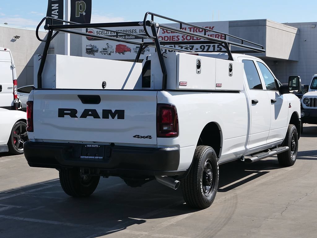New 2025 RAM 2500 Tradesman AWD/4WD image 4