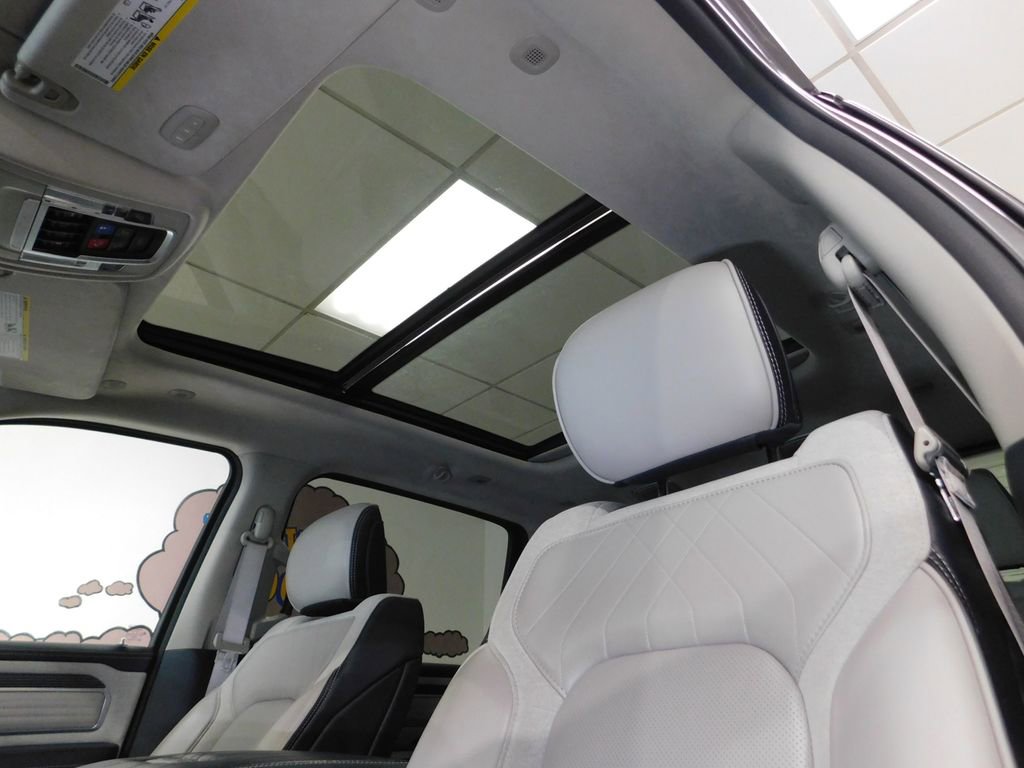 Used 2022 RAM 1500 Limited image 41