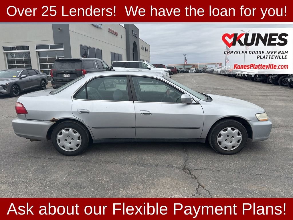 Used 2000 Honda Accord LX image 2