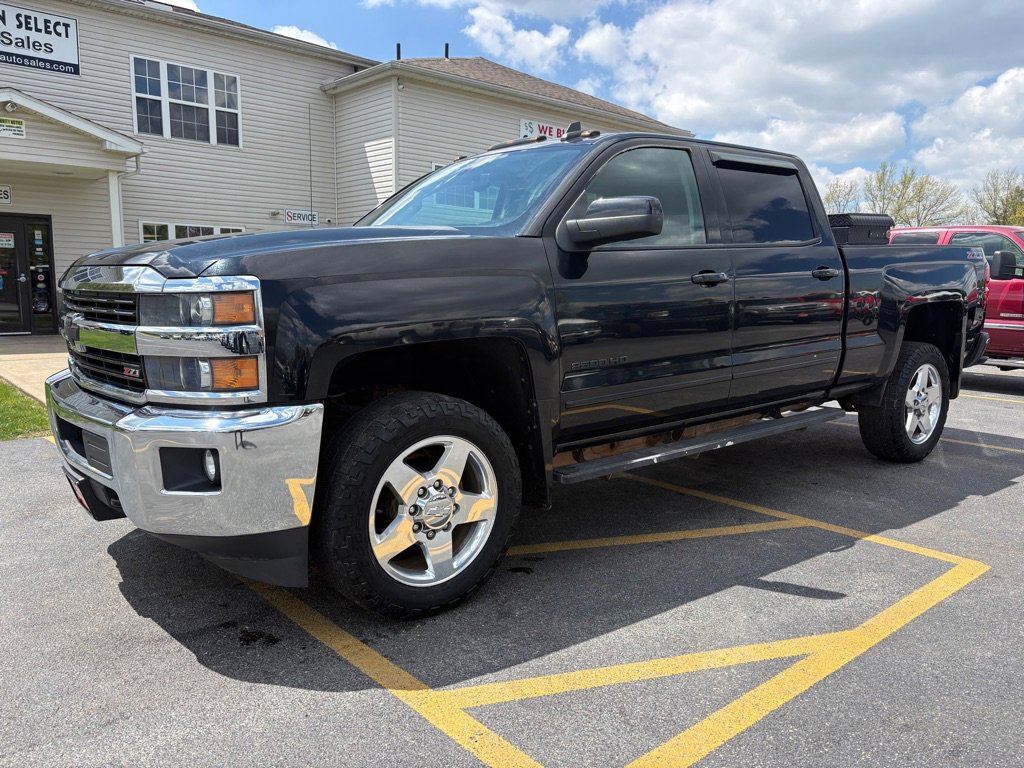 Used 2015 Chevrolet Silverado 2500 LT w/ LT Convenience Package AWD/4WD image 2