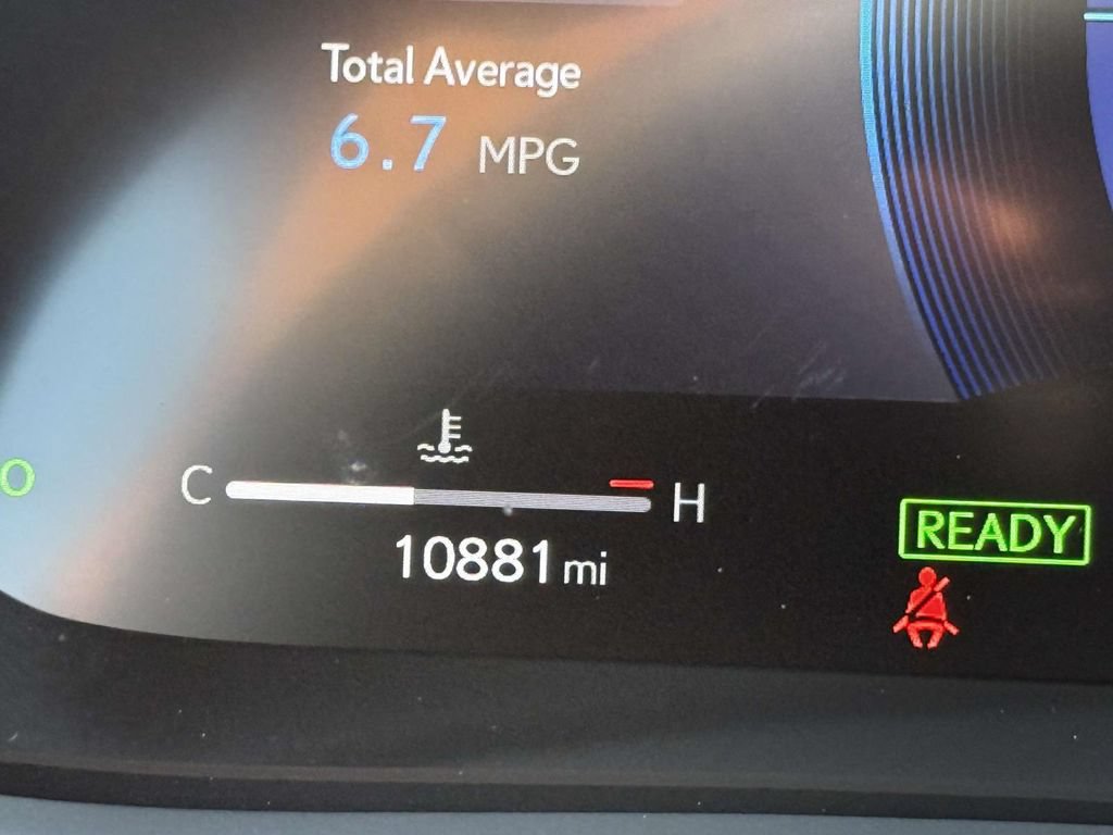 Used 2025 Lexus UX 300h AWD w/ Accessory Package (Z1) image 31