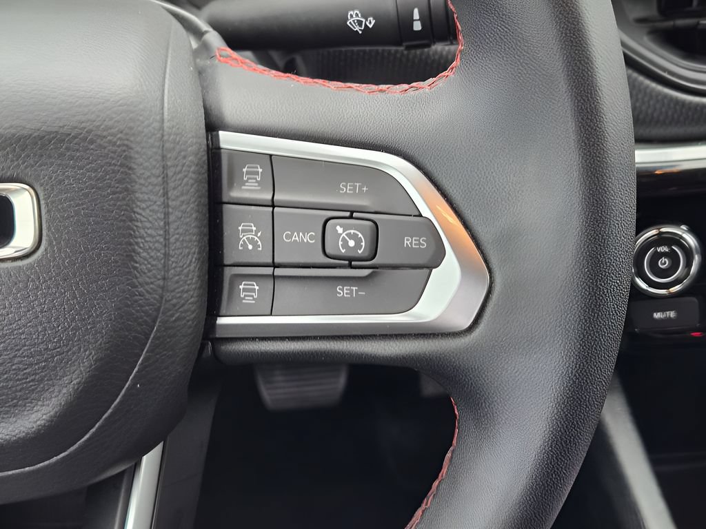 Used 2024 Jeep Compass Trailhawk AWD/4WD image 25