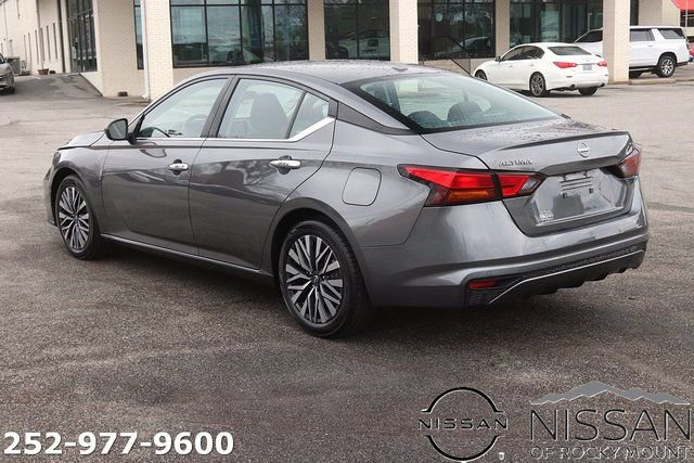 Certified 2024 Nissan Altima 2.5 SV image 6