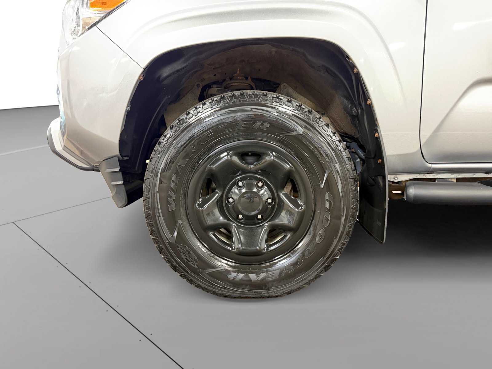 Used 2019 Toyota Tacoma SR w/ SR Convenience Package AWD/4WD image 14