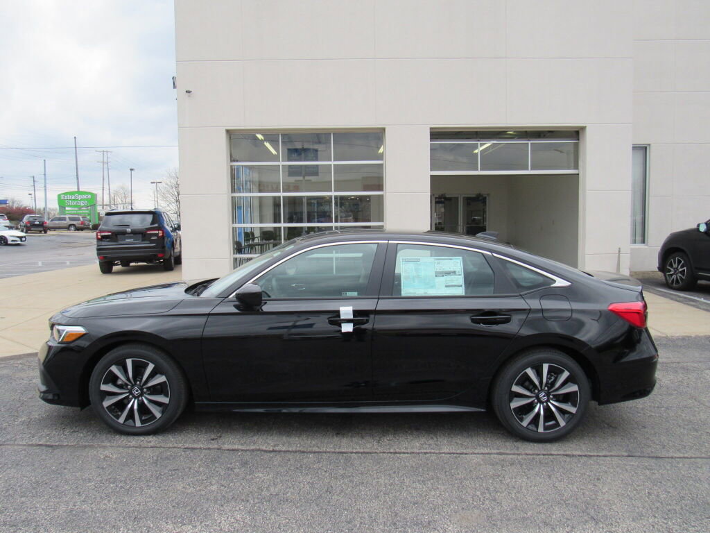 Used 2024 Honda Civic EX image 2