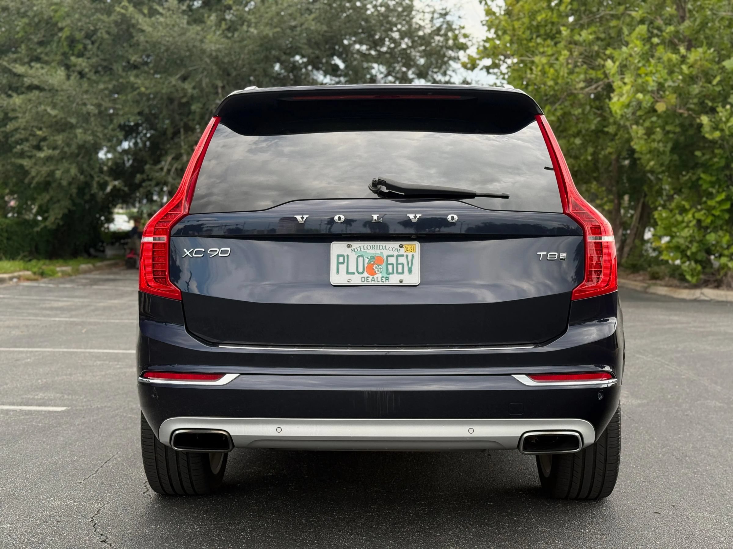 Used 2017 Volvo XC90 T8 Inscription w/ Vision Package AWD/4WD image 6