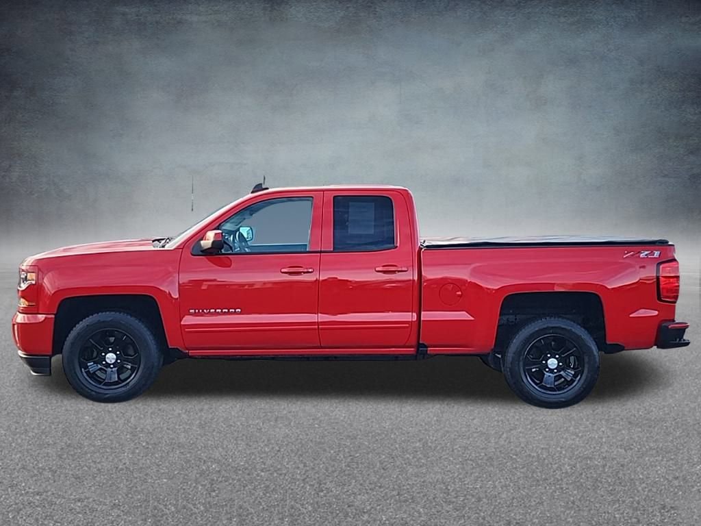 Used 2018 Chevrolet Silverado 1500 LT w/ All Star Edition image 11