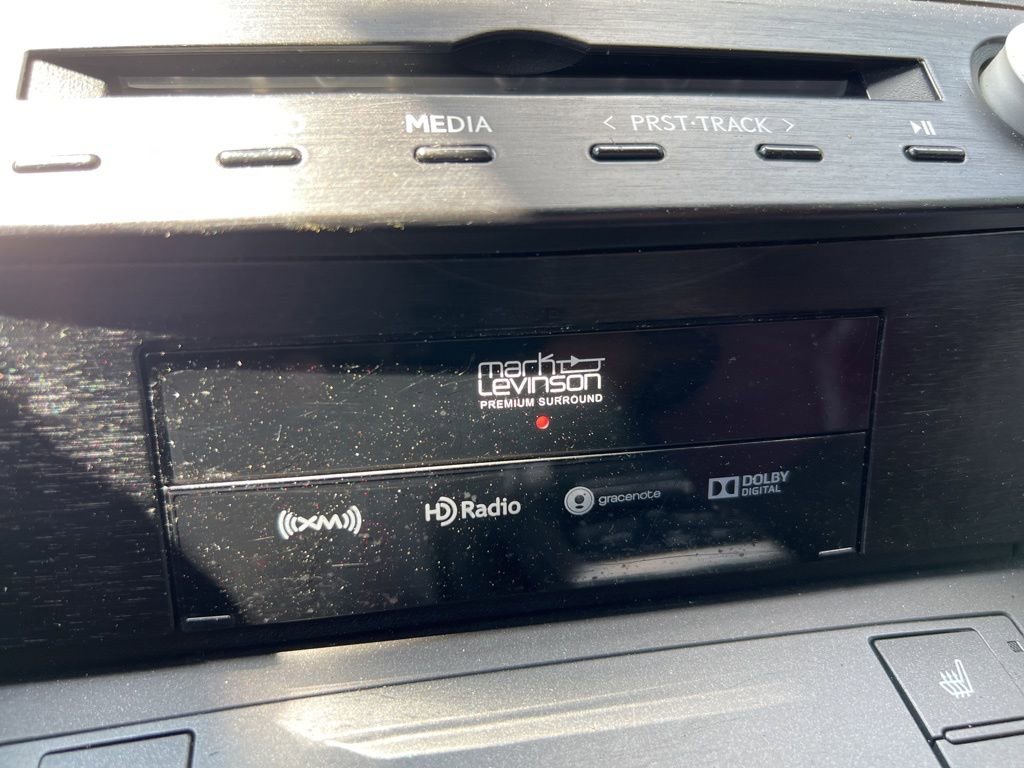 Used 2018 Lexus IS 350 F Sport image 9