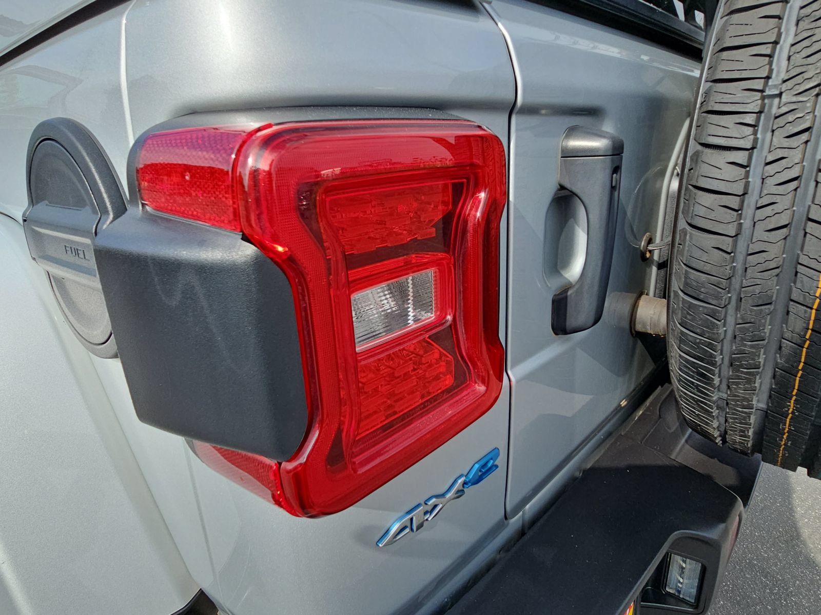 Used 2024 Jeep Wrangler Unlimited Sahara AWD/4WD image 33