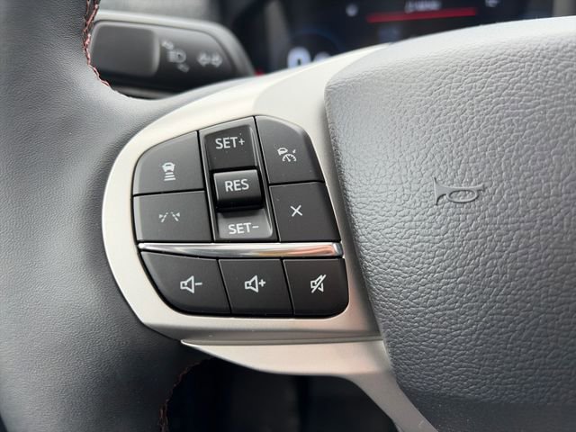 New 2026 Ford Explorer Active w/ Active Comfort Package AWD/4WD image 16
