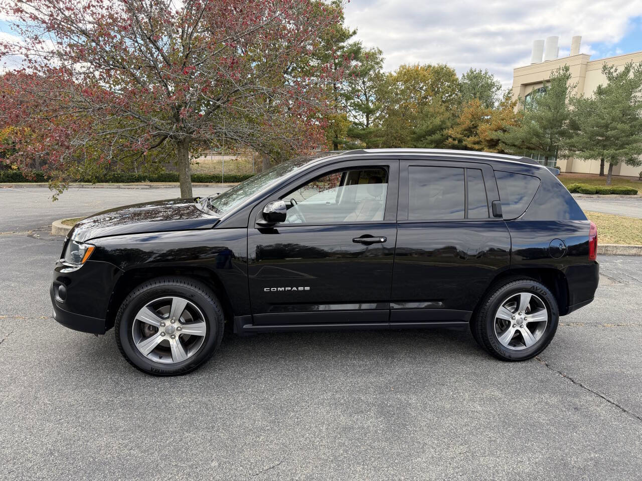 Used 2017 Jeep Compass High Altitude image 4
