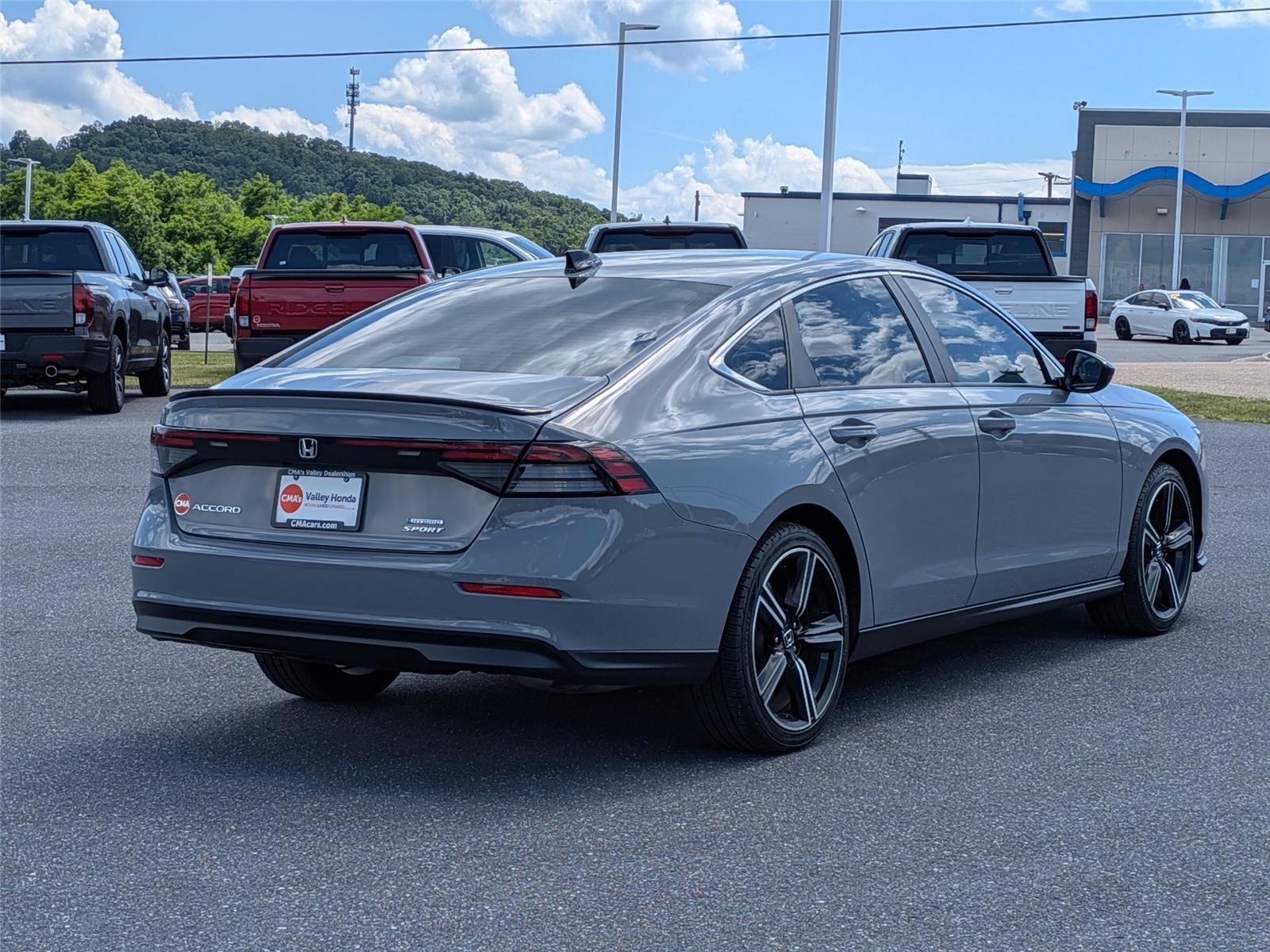 Used 2023 Honda Accord Sport image 5